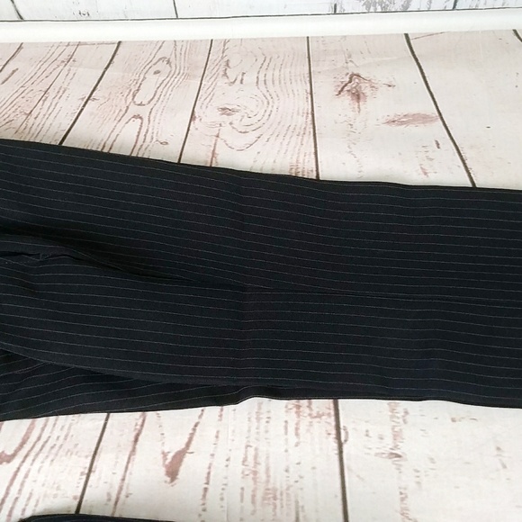 Children's Boys Jonathon Michael 3 Piece Suit 5T - Picture 6 of 8